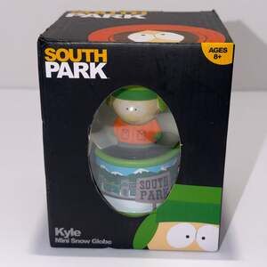 South Park Kyle Mini Snow Globe Collectible Figure New In Box